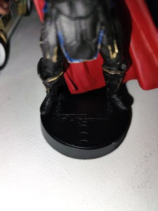 Estatua Thor