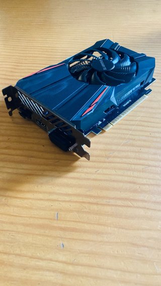 Tarjeta Gráfica Gigabyte GV-N105TD5-4GD