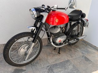 Montesa Impala Comando 1969 con documentación