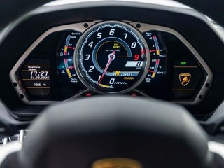 Lamborghini Aventador 6.5 V12 LP 7004