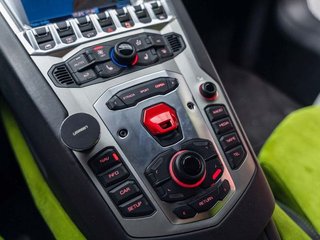 Lamborghini Aventador 6.5 V12 LP 7004
