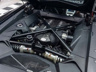 Lamborghini Aventador 6.5 V12 LP 7004