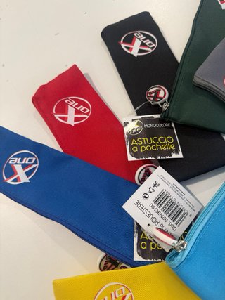 Astucci Xone Monocolore Vari Colori