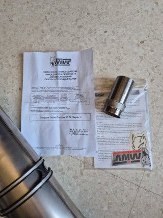 Escape MIVV Titanio Tapa Carbono BMW K1200R/S/GT