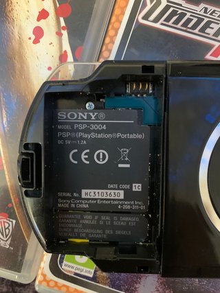 PSP 3000 Negra + 7 Juegos
