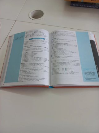 Grammaire expliquée du français. Niveau intermé...
