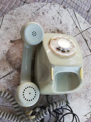 Teléfono antiguo de disco CTNE