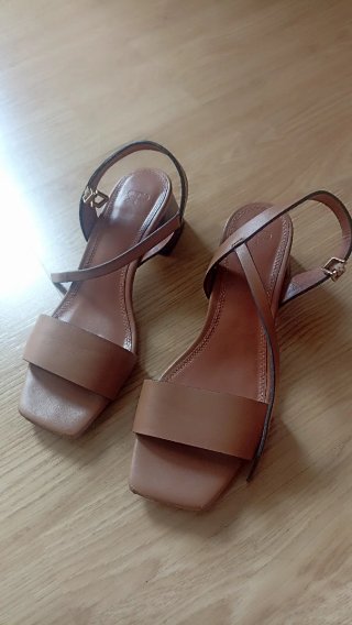 Sandalias Parfois tacón bajo Talla 37