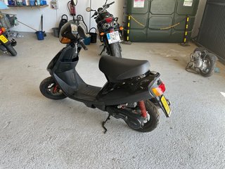 Yamaha Jog R Negra
