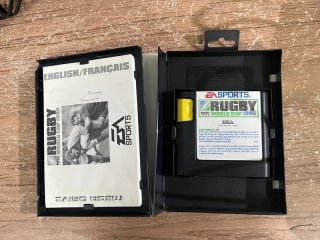 Sega Mega Drive com 3 jogos