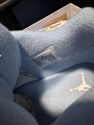 Jordan 4 Retro Azul Blanco Forget Me Not