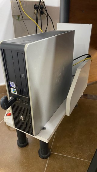 PC Completo HP + Monitor BenQ + Teclado y Ratón