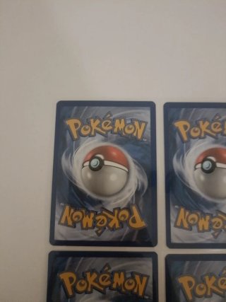 Cartas Pokémon Giratina y Munna Holo Reverse