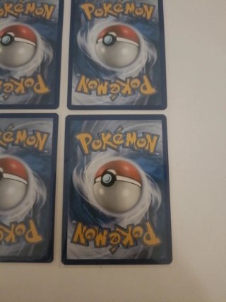 Cartas Pokémon Giratina y Munna Holo Reverse