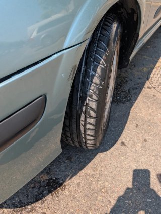 Nissan Almera 2002