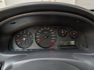 Nissan Almera 2002
