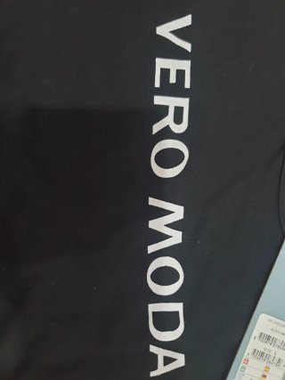 Camiseta Vero Moda Negra Talla L