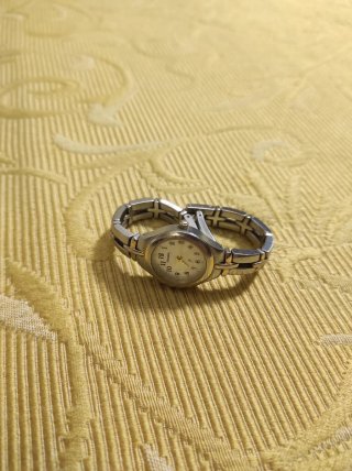 Orologio Fossil Vintage: Pezzo da Collezione