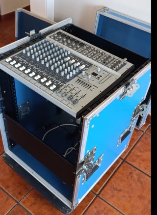 Mesa de mezclas Phonic MM1805X