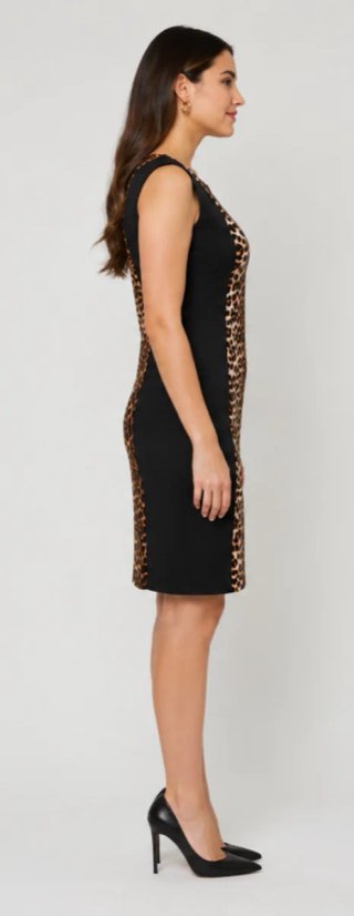 Vestido Negro con Estampado Animal Print Talla M.