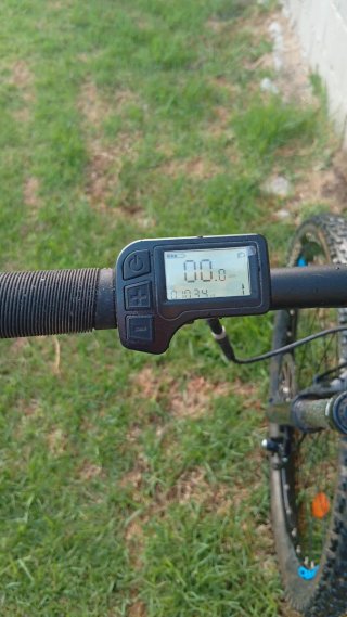 Bicicleta Eléctrica Negra y Azul tallaM
