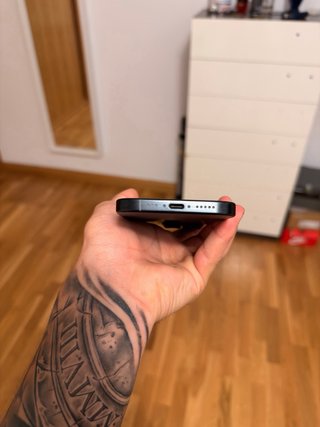 iPhone 16 Pro 256GB Space Gray