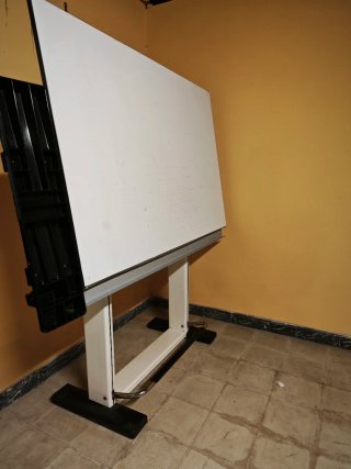 Mesa de dibujo técnico profesional