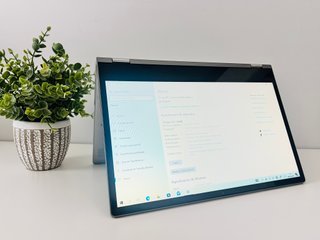 Lenovo Yoga i3 7a Geração - Excelente estado