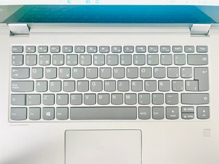 Lenovo Yoga i3 7a Geração - Excelente estado
