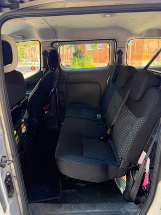 Nissan NV200 2012