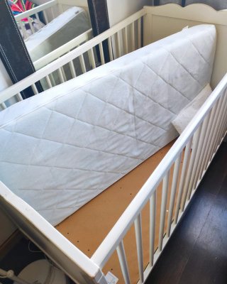 Cuna blanca Ikea Hensvik 120x60