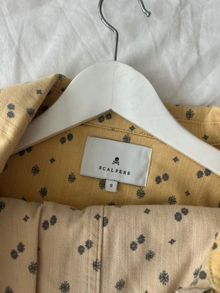 Conjunto Scalpers Nuevo Beige y Amarillo.