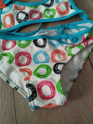 Bikini infantil con círculos multicolores talla 10