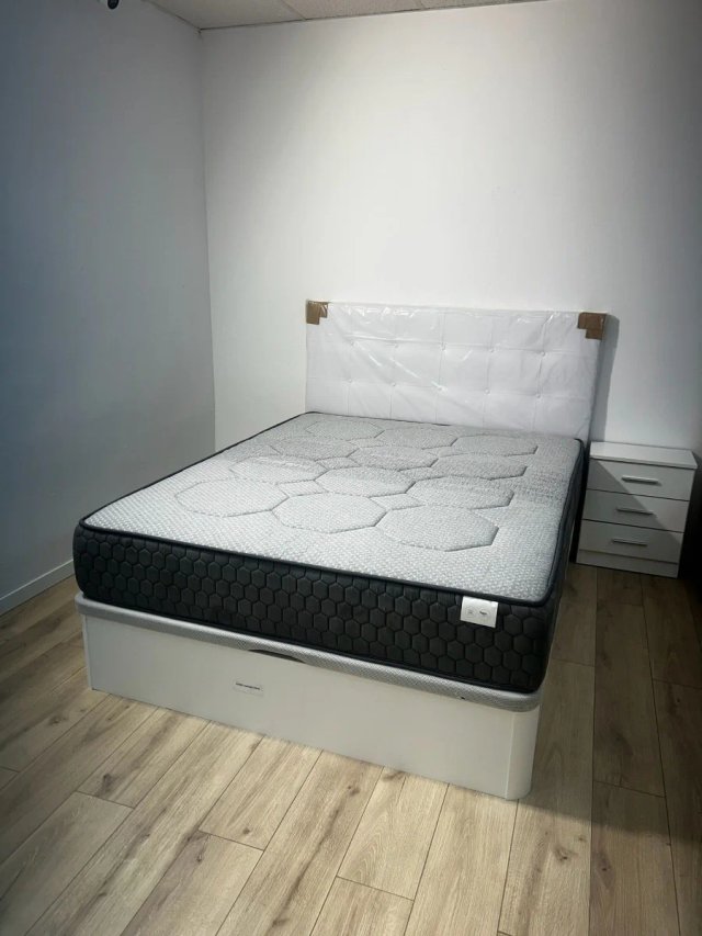 Cânapes e colchões OFERTA
