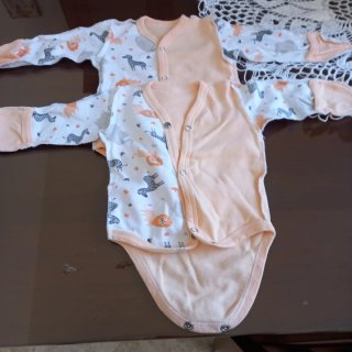 Body neonato manica lunga con guantini