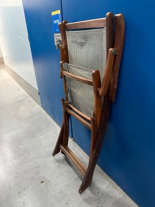 Silla de madera plegable