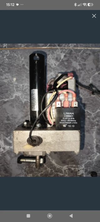 Motor de elevación con condensador LIWAH