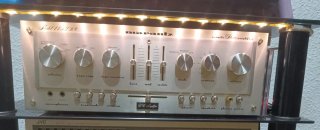 Amplificador Vintage Marantz 1152 DC Plata