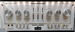 Amplificador Vintage Marantz 1152 DC Plata