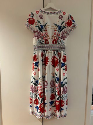 Lote de vestido midi y broche. Talla S