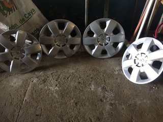 4 Tapacubos Renault 15”