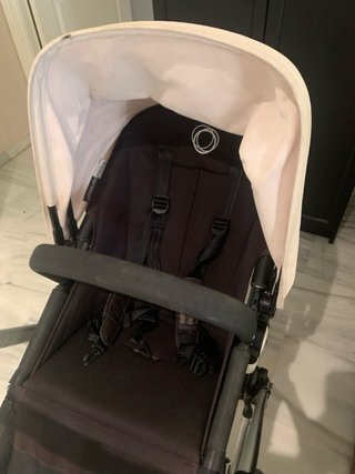 Bugaboo Cameleon 3 con capota y funda de regalo.