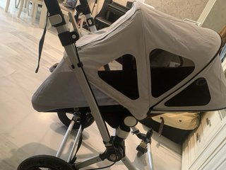 Bugaboo Cameleon 3 con capota y funda de regalo.