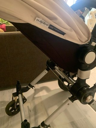 Bugaboo Cameleon 3 con capota y funda de regalo.