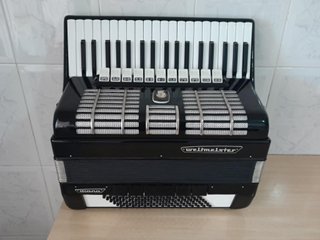 Accordeon Weltmeister 96 bassi 4 voci 11 registri