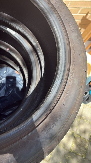 Neumáticos Goodyear Invierno 225/45R18 95H