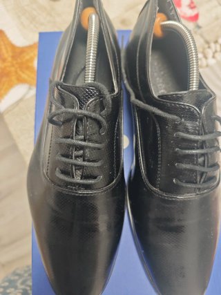 Zapatos de vestir negros Talla 43