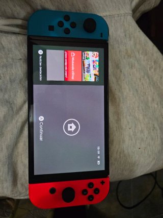 Nintendo Switch OLED Azul y Rojo