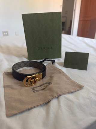 Cintura Gucci GG reversibile pelle nera