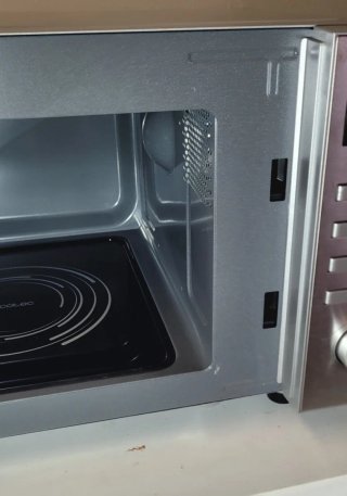 Microondas Cecotec sin plato